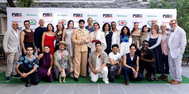 Photos: ROMEO & JULIET Opens at Shakespeare in the Park