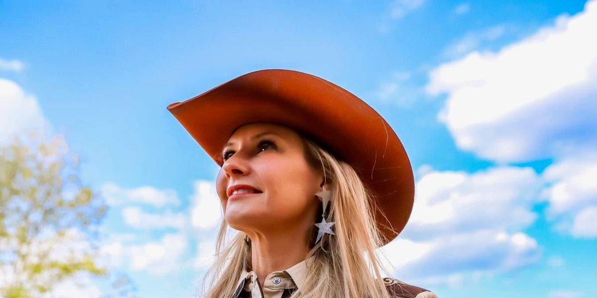 Photos: Rebekah Snyder to Release New Single SOMEDAY LULLABY