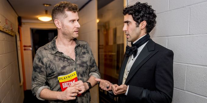 Photos: Magicians Meet! Rob Lake Visits 'Houdini' at RAGTIME Photos