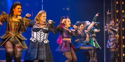 Photos: SIX THE MUSICAL Opens in Melbourne Photo