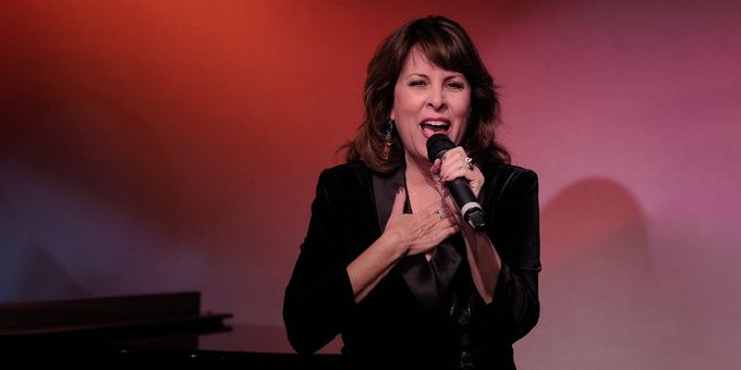 Photos: See Highlights from Meri Ziev's FROM 8 TRACKS TO LIVESTREAMS at Don't Te Photos