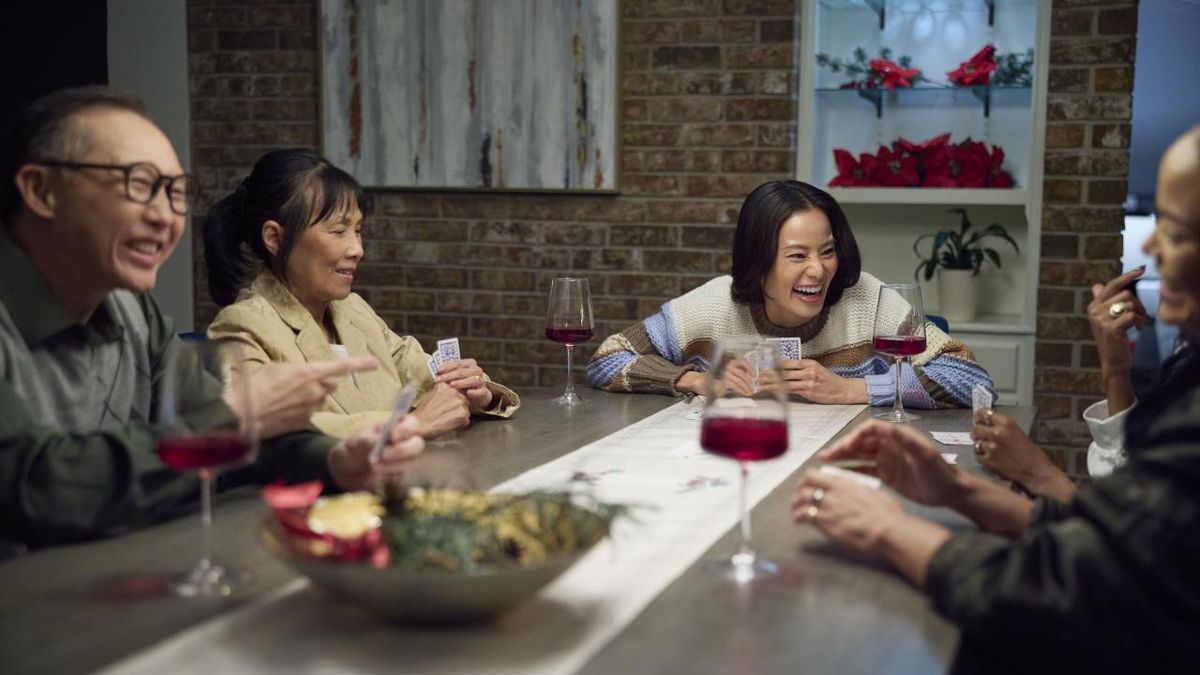Photos: THE HOLIDAY SPARK Trailer Released for Roku Original Film