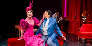 Photos: THE IMPORTANCE OF BEING EARNEST At Alley Theatre