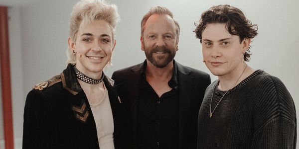 Photos: THE LOST BOYS Original Film Star Kiefer Sutherland Visits THE LOST BOYS on Broadway Photo