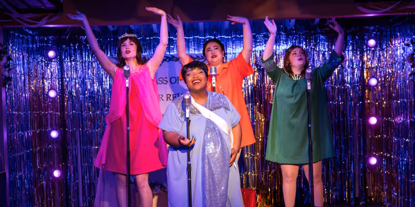 Photos: THE MARVELOUS WONDERETTES at Oil Lamp Theater Photo