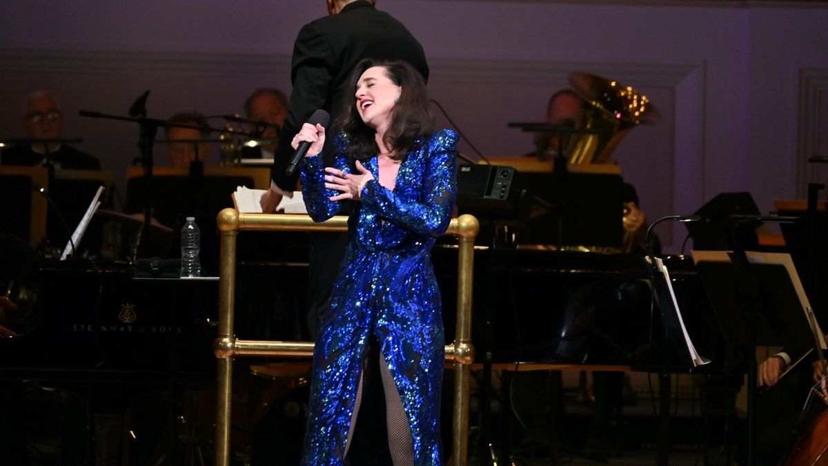 Photos: New York Pops Take The Stage With Lena Hall At Carnegie Hall