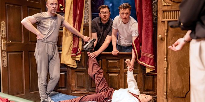 Photos: THE PLAY THAT GOES WRONG New Cast in Rehearsals Photos