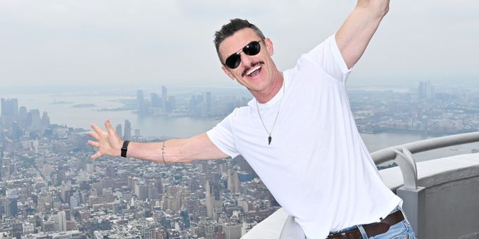 Photos: THE ROCKY HORROR SHOW Star Luke Evans Lights a Rainbow Empire State Buil Photos
