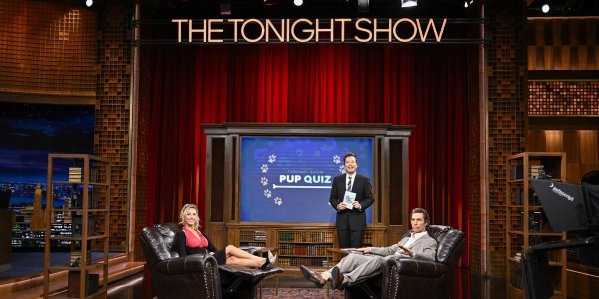Photos: THE TONIGHT SHOW Features Matthew McConaughey, Alix Earle, Riley Green