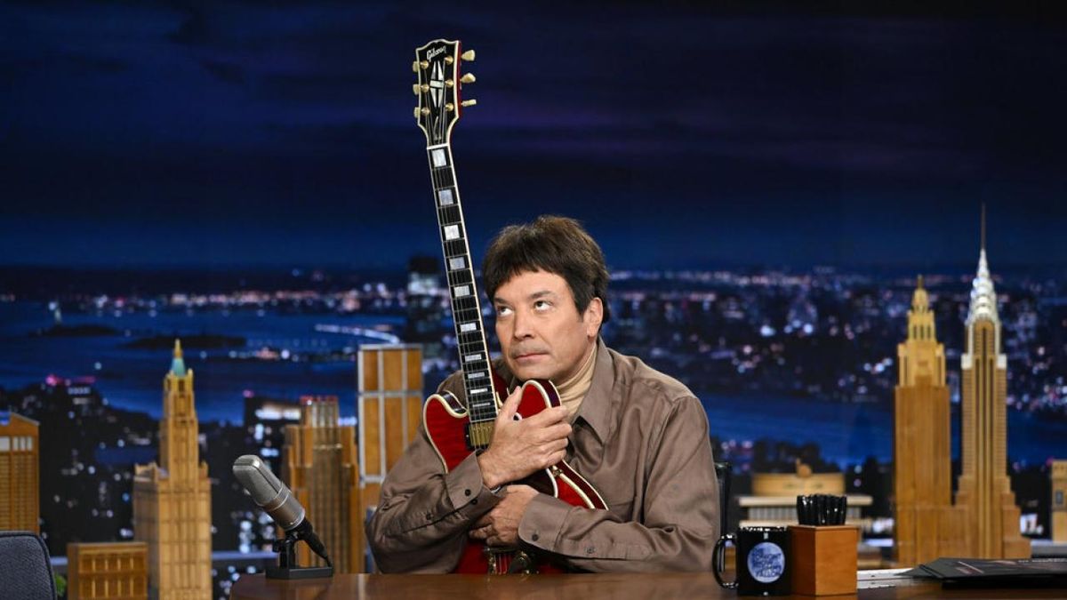 Photos: THE TONIGHT SHOW STARRING Jimmy Fallon Features Chris Pratt, Andy Cohen, Joanne McNally