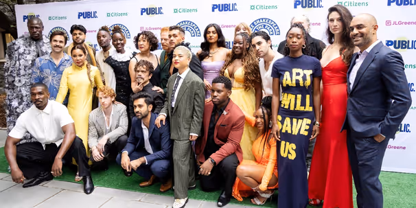Photos: TWELFTH NIGHT Cast Celebrates Opening Night in the Park