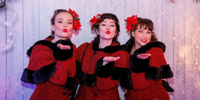 Photos: The Satin Dollz Tour New York City Restaurants with Christmas Caroling Photos
