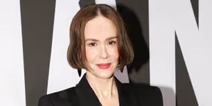 Photos: Stars Walk the Red Carpet on Opening Night of GIANT