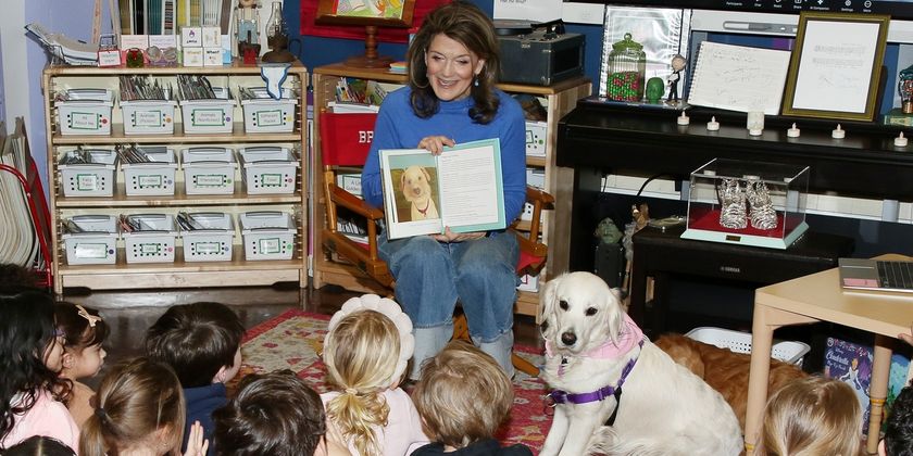 Photos: Tony Award Winner Victoria Clark Visits P.S. 212 For Read Across America Day Photo