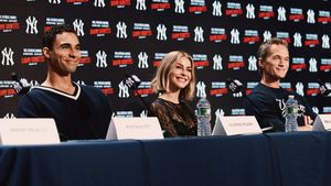 Photos/DAMN YANKEES Reveals Broadway Return at Yankee Stadium