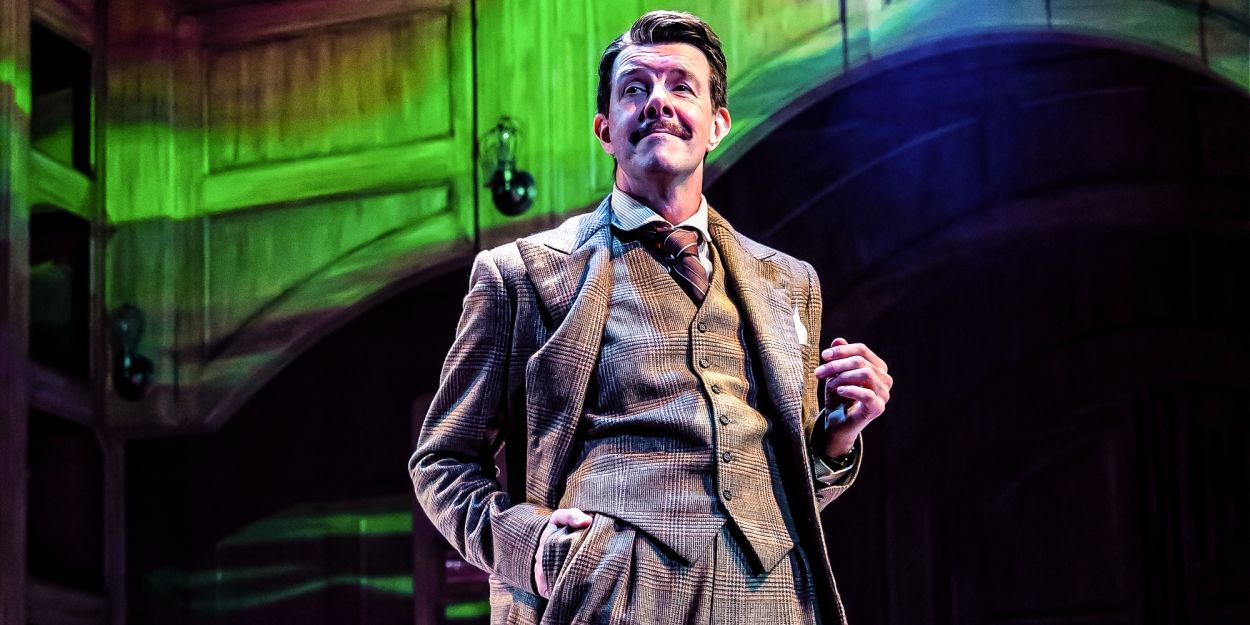 Photos & Video: First Look at Gavin Lee & More in THE 39 Steps at Drury Lane Theatre Video