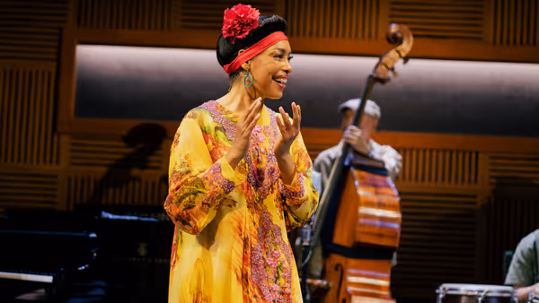 Photos & Video: Gina Torres Takes First Bow in BUENA VISTA SOCIAL CLUB on Broadway Photo