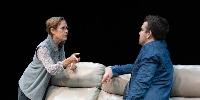 Photos and Video: Laurie Metcalf Shines in LITTLE BEAR RIDGE ROAD