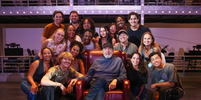 Photos/Video: Neil Diamond Performs 'Sweet Caroline' at A BEAUTIFUL NOISE