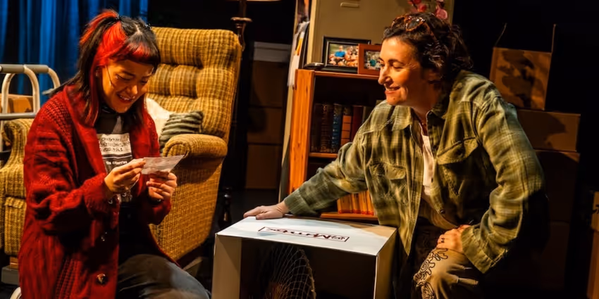 Photos: WISHING TO GROW UP BRIGHTLY Makes World Premiere Photo