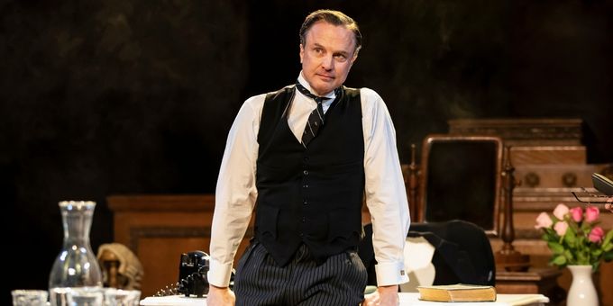 Photos: WITNESS FOR THE PROSECUTION New Cast Images Photos