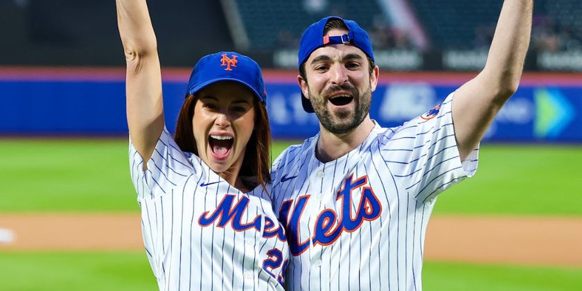 Photos: Whitney Leavitt Throws First Pitch at Citi Field to Mark Record-Breaking CHICAGO Run Photo