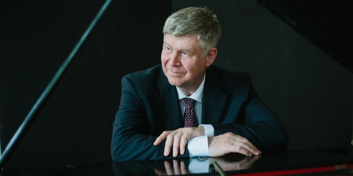 Pianist Ian Hobson Returns to New York City and Continues Robert Schumann Cycle at Tenri Cultural Institute