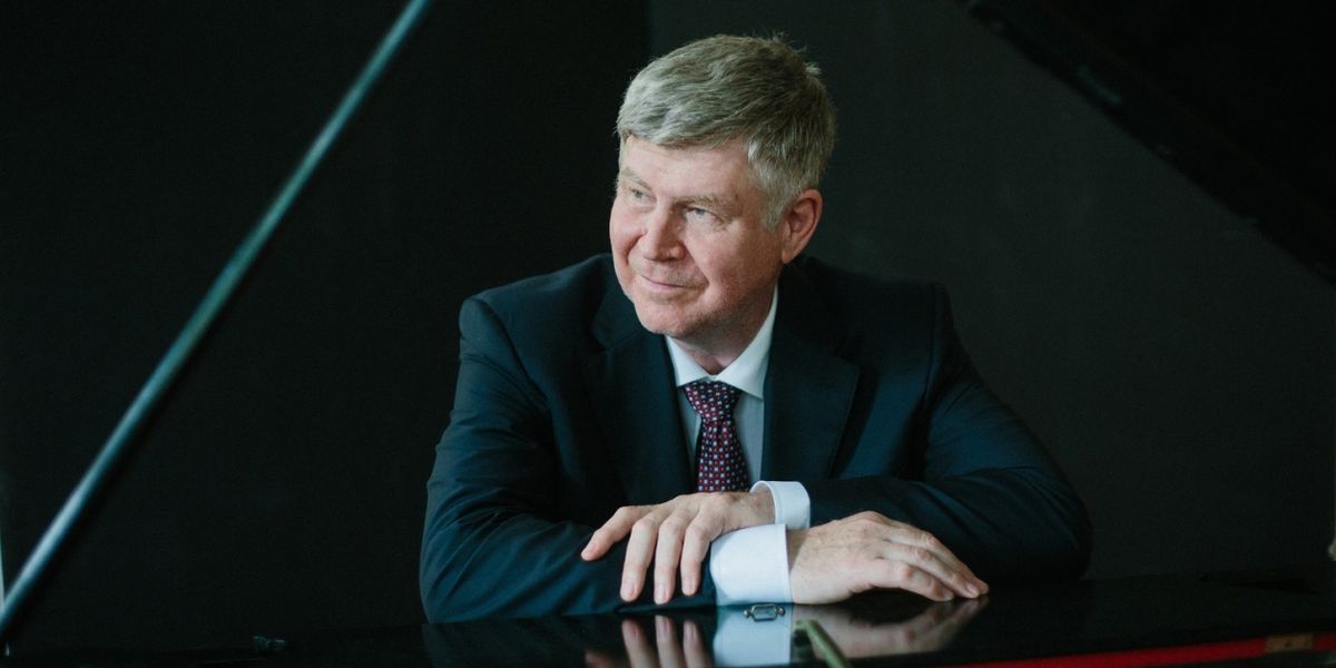 Pianist Ian Hobson Will Continue Robert Schumann Cycle at Tenri Cultural Institute Next Month