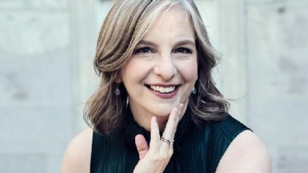 Pianist Orli Shaham Performs Illuminated Recital at Merkin Hall