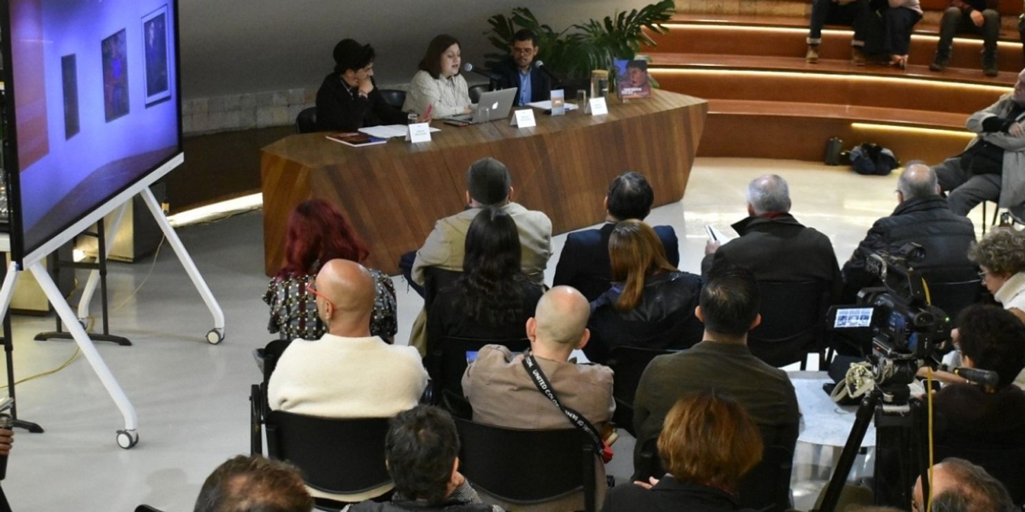 Presentan Edición En Español Del Catálogo De La Exposición Abraham Ángel. Entre El Asombro Y La Seducción  Image