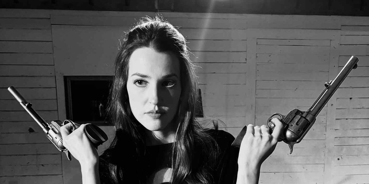 Previews: HEDDA GABLER at FineLine Theatre Arts