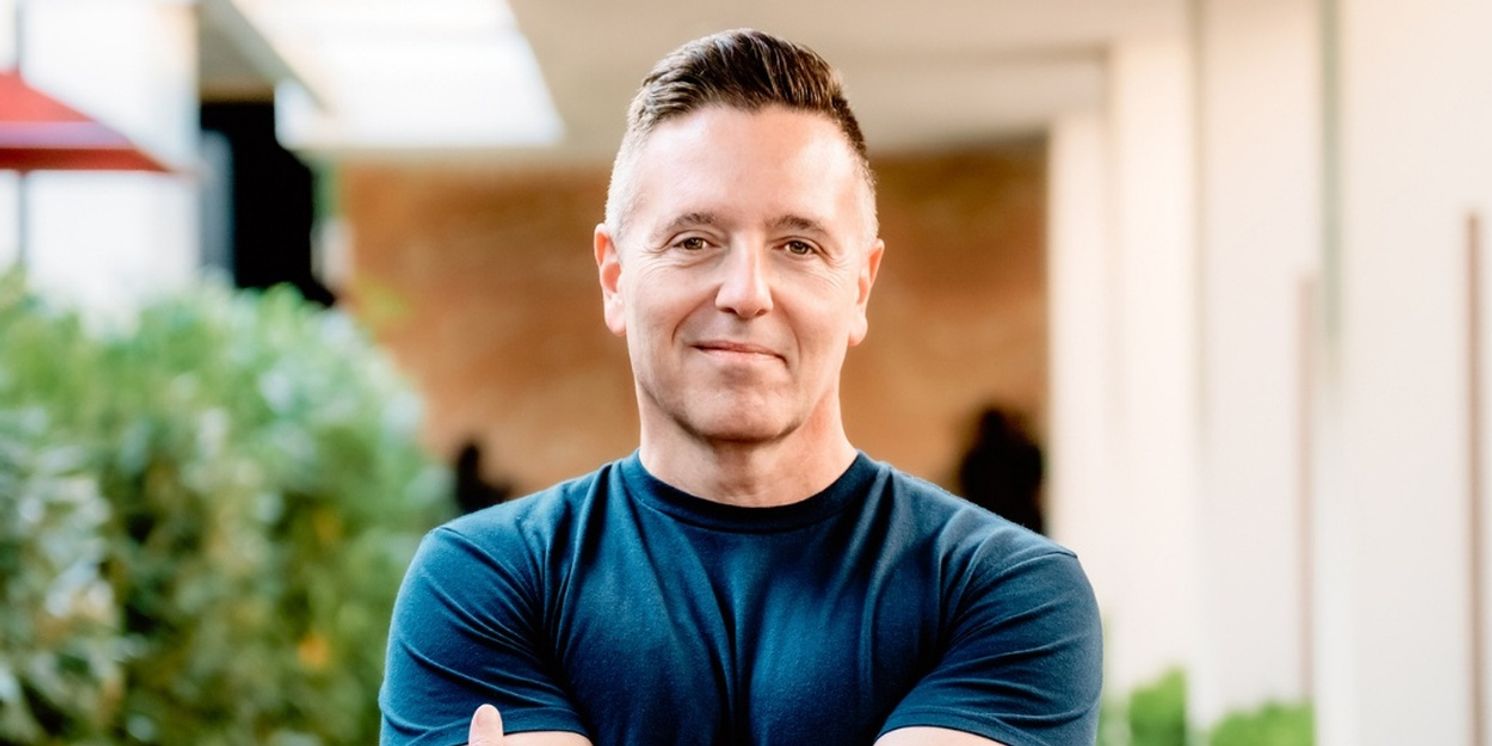 Psychic John Edward Brings Live Event To London  Image