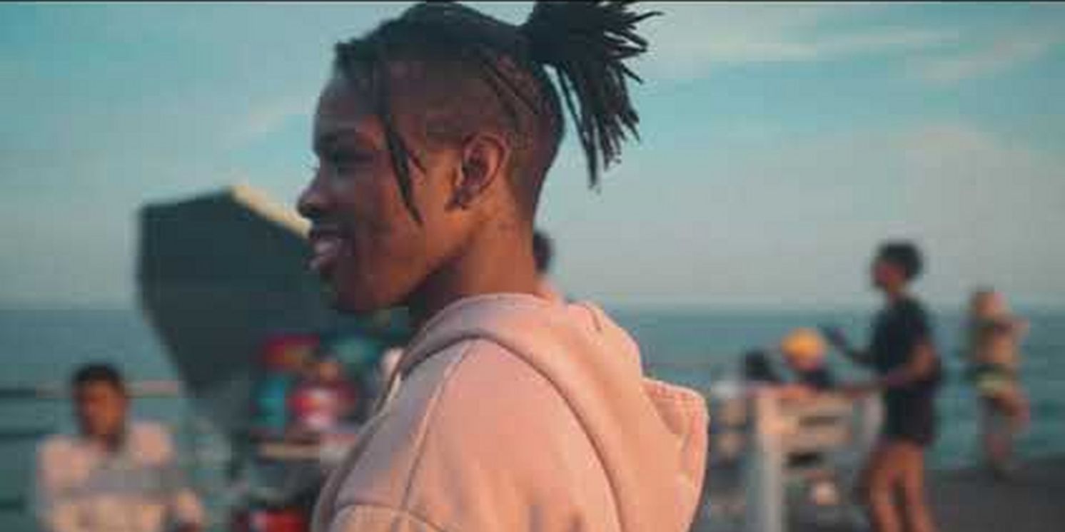 R&B Artist & Viral Content Creator Foxfrd Unveils Highly Anticipated EP 'Interlude'  Image