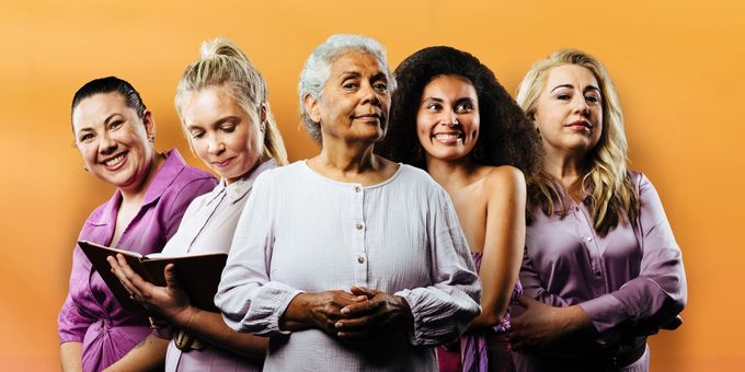 REVIEW: Guest Reviewer Sienna Brown Shares Her Thoughts on TIDDAS Photos