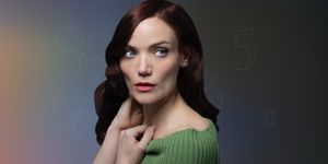 REVIEW: Jeffrey Hatcher’s Stage Adaptation of DIAL M FOR MURDER Brings An Extra Twist To The Thriller