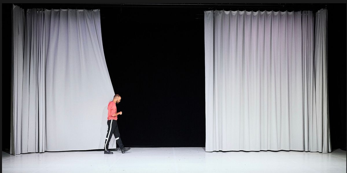 REVIEW: The Festival d'Avignon Presents BÂTIR By Salim Djaferi and Clément Papachristou