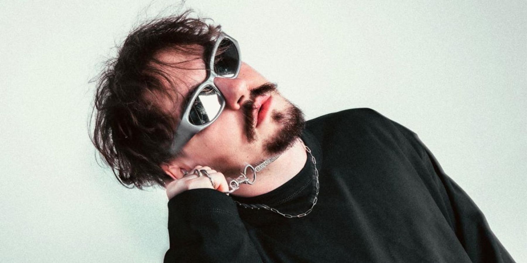 REYUS Teams With Émilie Rachel On New Single DEEPER WATER