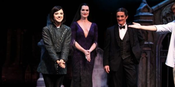 Rachel Potter Recalls Asking ‘Does Anybody Know My Line?’ Onstage During THE ADDAMS FAMILY Photo