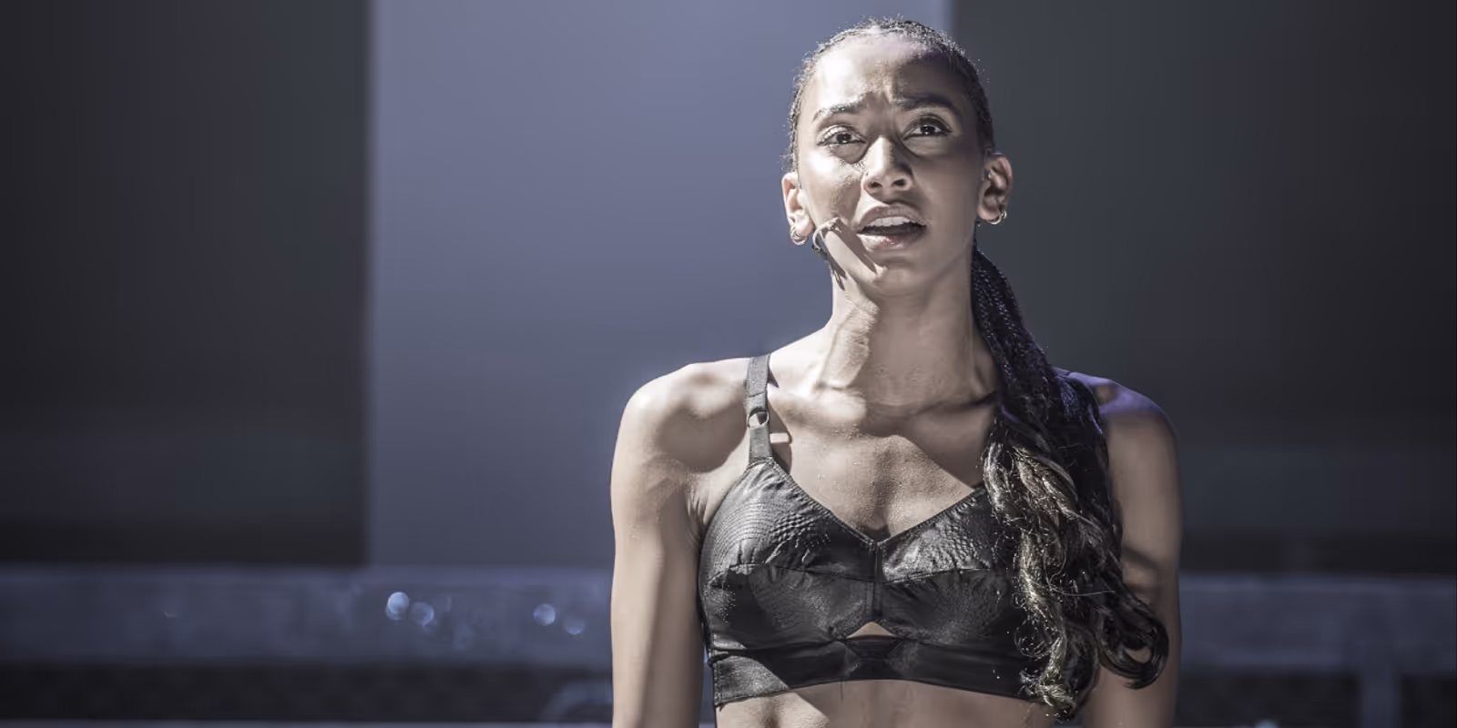 Rachel Eva Rachel Zegler's Alternate, Bella Brown, Debuts as 'Eva' in EVITA: First ...