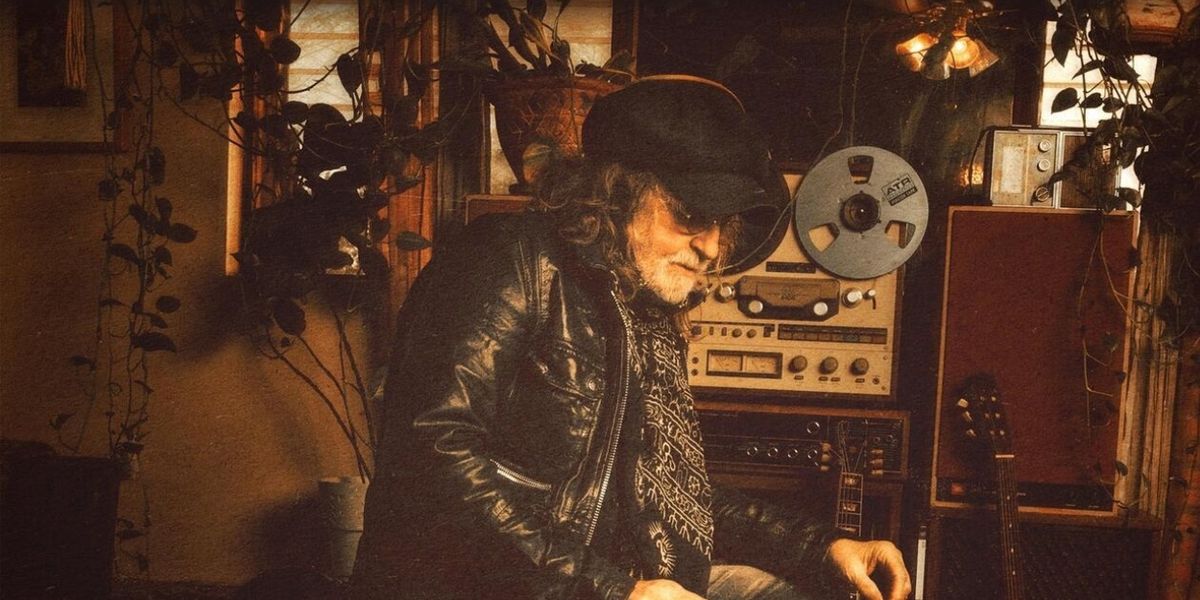 Ray Wylie Hubbard Goes Slow And Low On New Song “Look What The Cat Drug In”