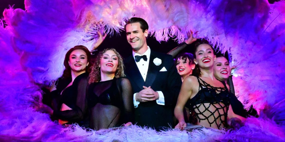Razzle Dazzle With CHICAGO At Broadway Palm Dinner Theatre