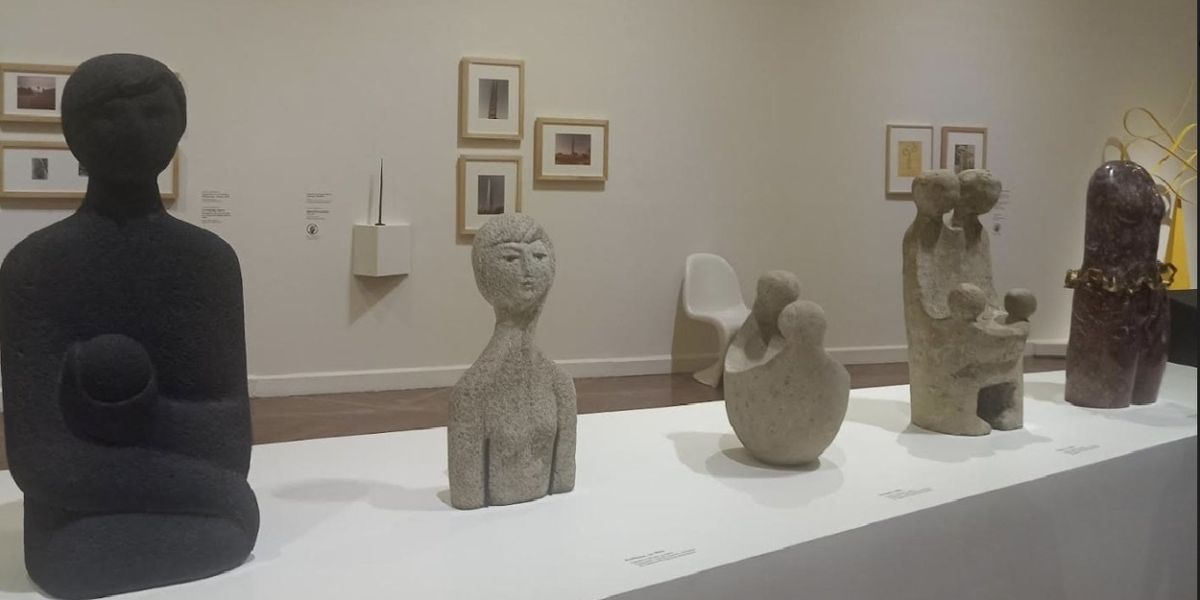 Realizan Recorrido Curatorial Por La Exposición Ángela Gurría: Señales, En El Museo Del Palacio De Bellas Artes