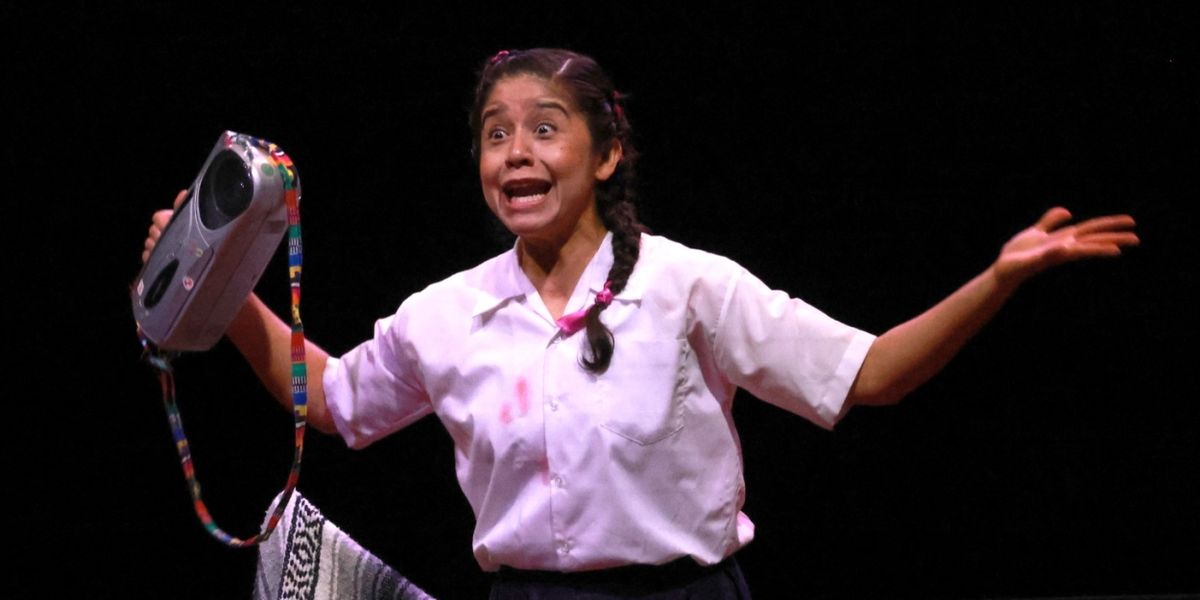 Regresa Al Teatro El Granero Xavier Rojas La Puesta En Escena De La Señora De La Radio