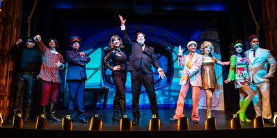 Review: 009, LICENSE TO THRILL at The Gaslight Theatre Photo