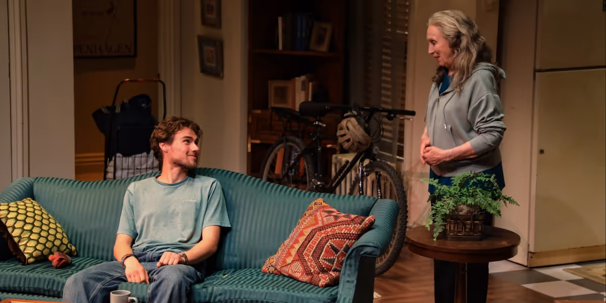 Review: 4000 MILES at Berkshire Theatre Group