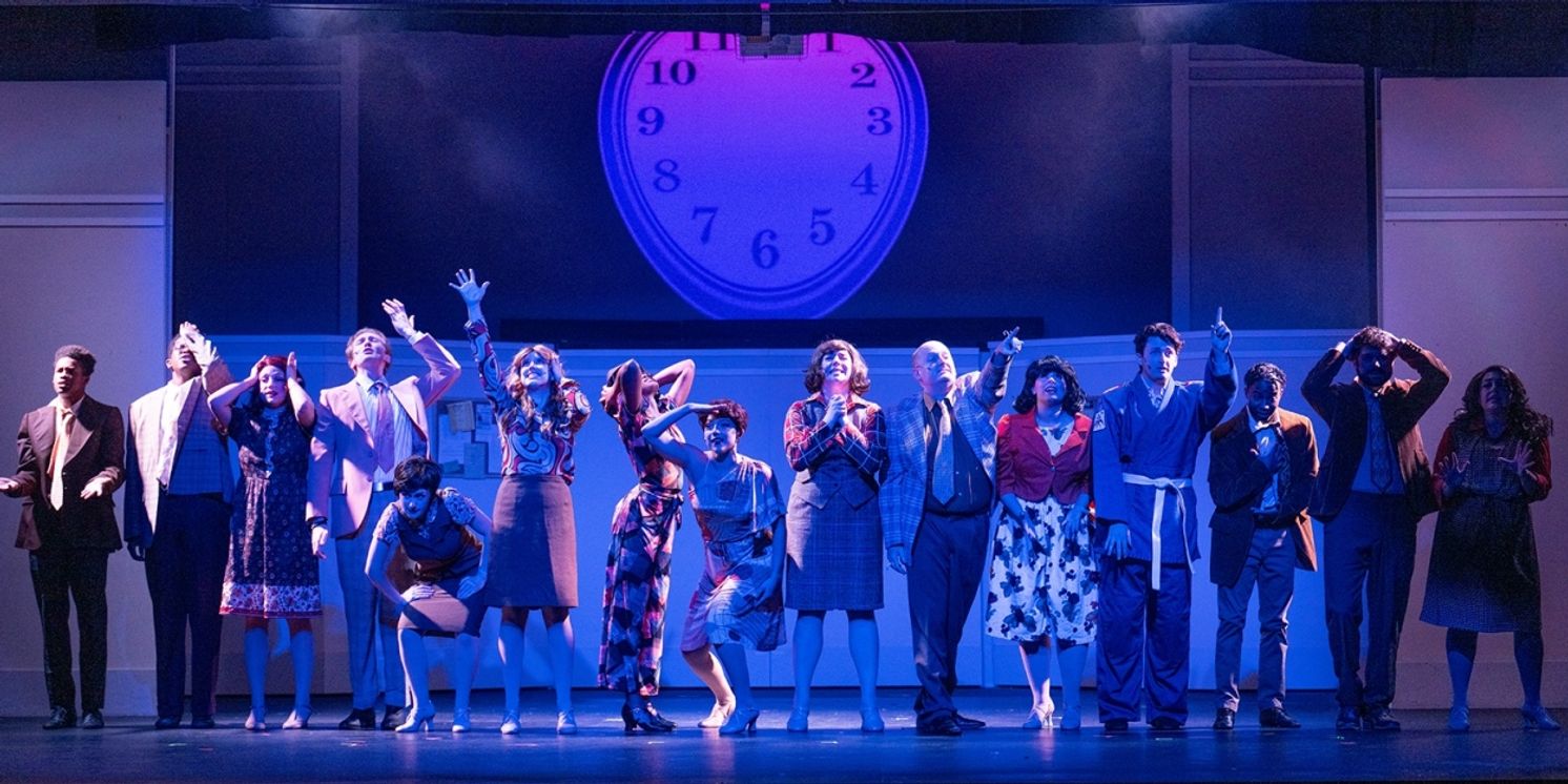 Review: 9 TO 5 at Candlelight Music Theatre  Image