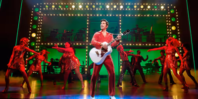 Review: A BEAUTIFUL NOISE- THE NEIL DIAMOND MUSICAL at Jacksonville Center For The Perform Photo