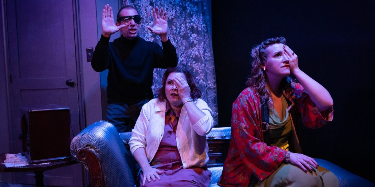 Review: A BRIGHT ROOM CALLED DAY at The DC Arts Center
