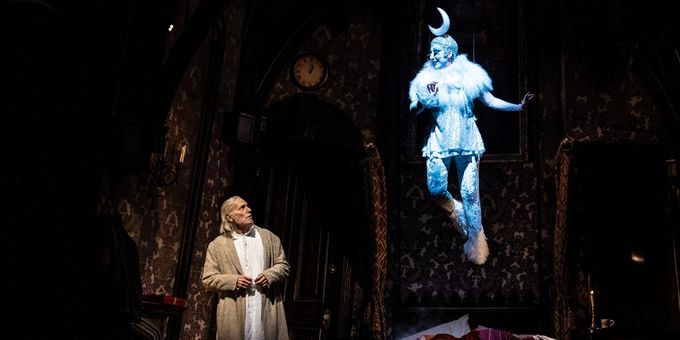 Review: A Sensory Feast of Yuletide Splendor: A CHRISTMAS CAROL at The Goodman T Photos