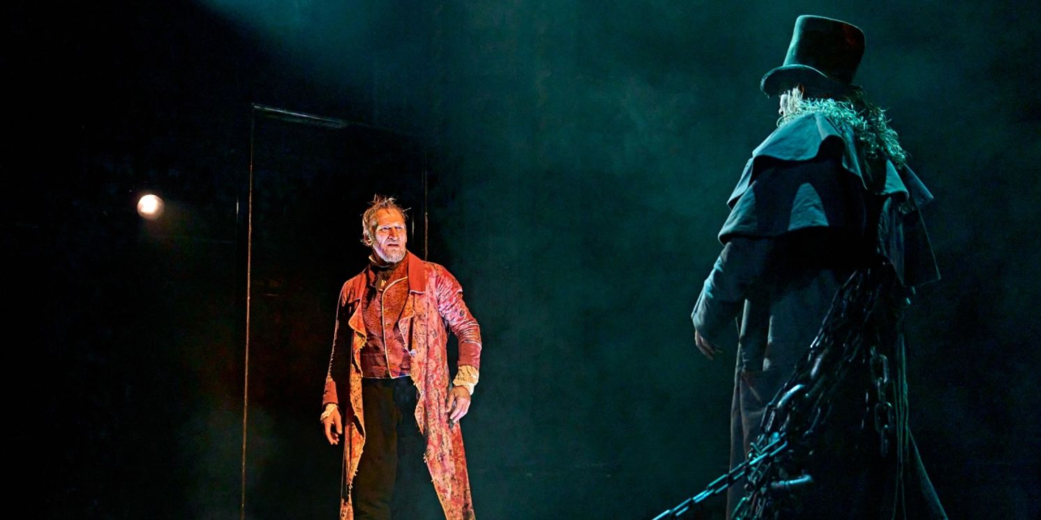 Review: A CHRISTMAS CAROL, Old Vic Theatre  Image